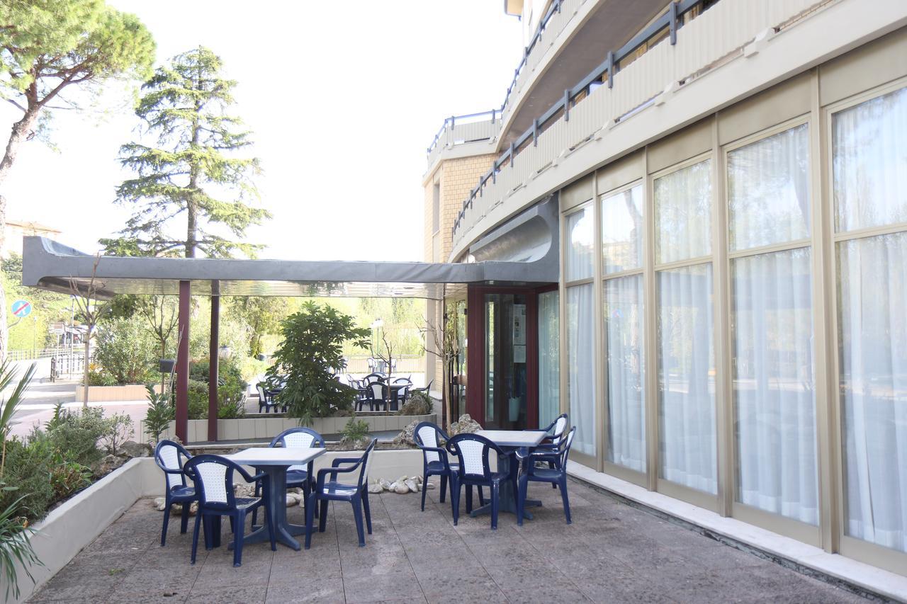 Hotel Cristallo Riolo Terme Exterior photo